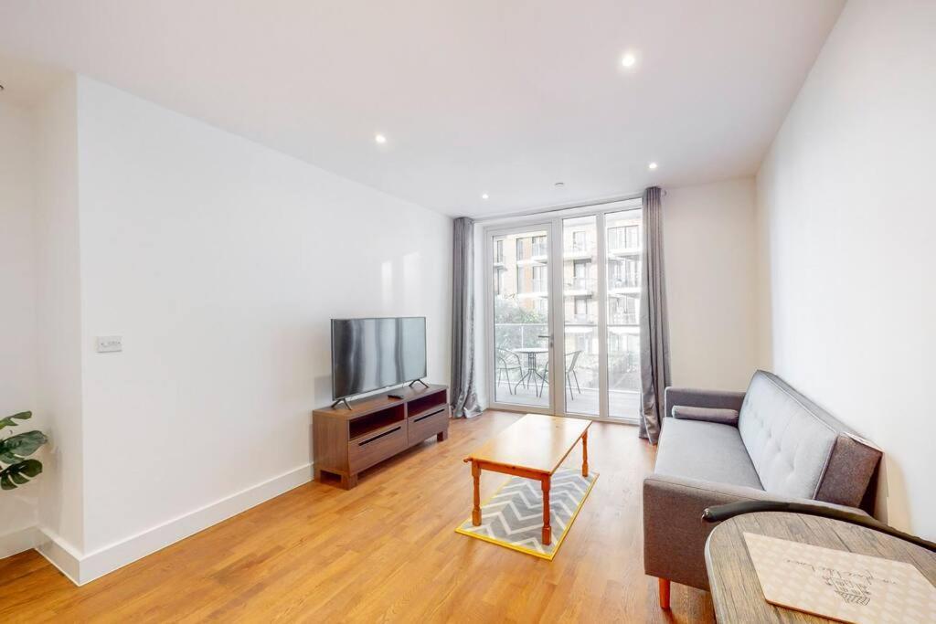 Lovely 1 Bedroom In Royal Arsenal Riverside Londra Esterno foto